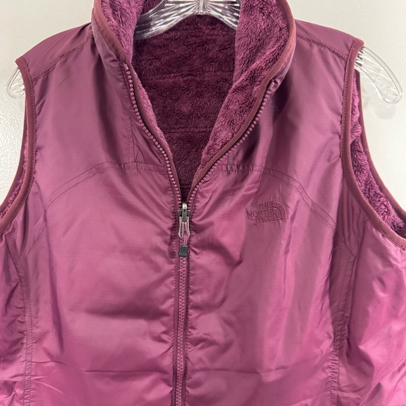 The North Face Women’s Reversible Vest Burgundy Full Zip Fur Jacket Sz Large - Picture 7 of 12